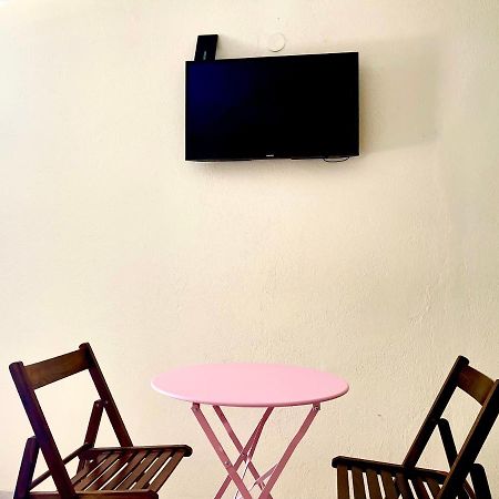 Legacy Lux By The Airport & Beach Artemida  Esterno foto