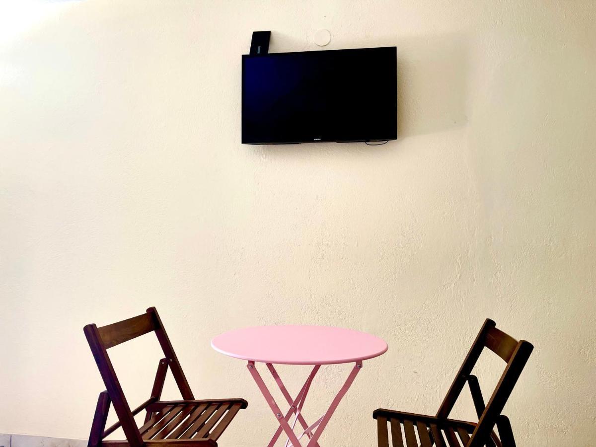 Legacy Lux By The Airport & Beach Artemida  Esterno foto